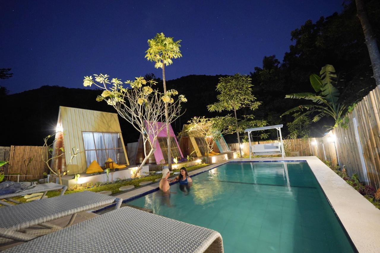 La Vie En Rose Hotel Senggigi Exterior photo
