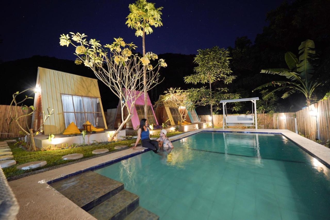 La Vie En Rose Hotel Senggigi Exterior photo